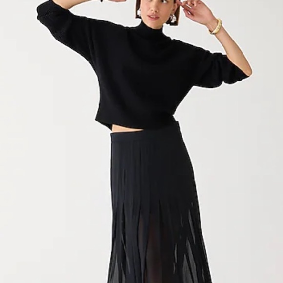 J. Crew Sweaters - J Crew Ribbed turtleneck sweater in stretch yarn